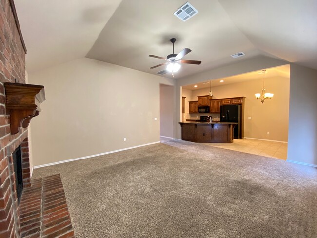 Building Photo - 812 Liberty Mesa Ct