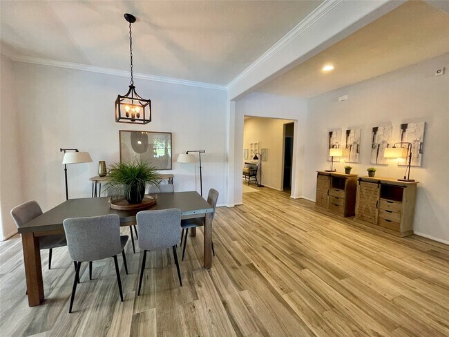 Building Photo - 22626 Fanwick Dr