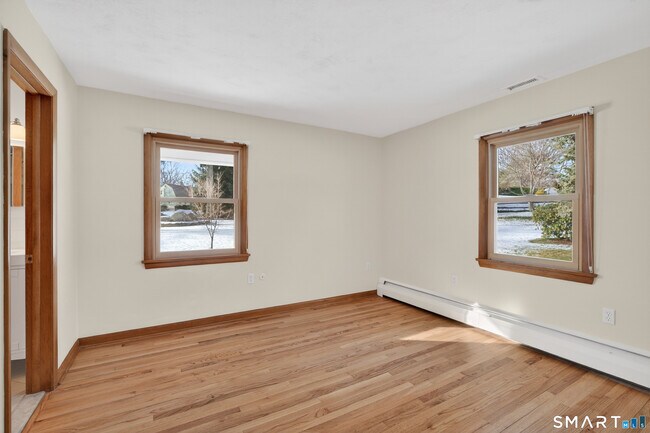 Building Photo - 9 Harbor View S