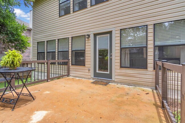 Building Photo - 1413 Baffin Cove