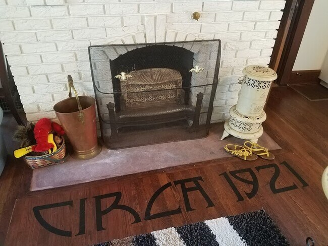 fireplace for ambiance - non working - 1801 E 12th St
