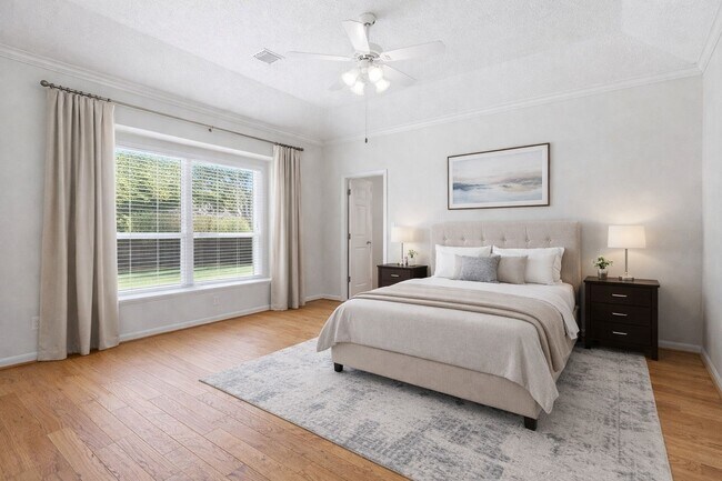 Building Photo - 20811 Garden Arbor Ln