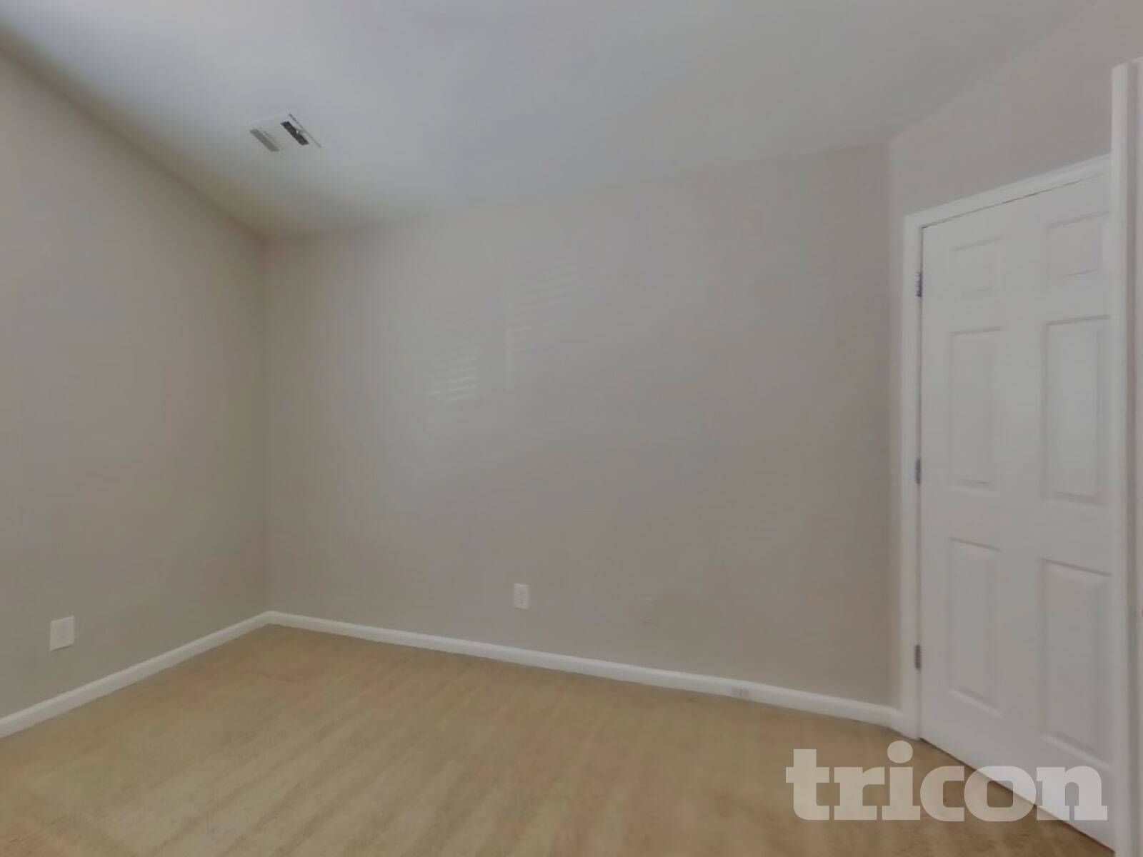 Building Photo - 3364 Estes Dr