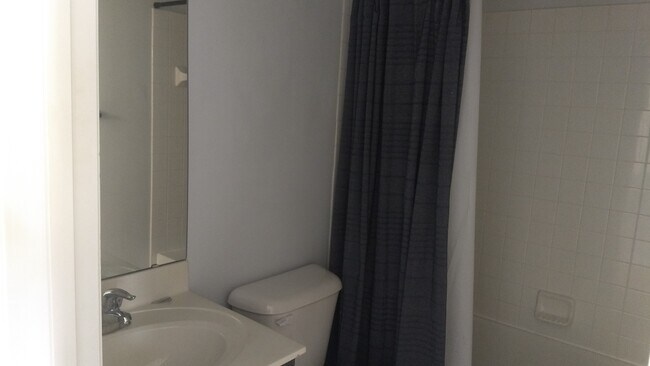 Building Photo - 6715 Eagles View Dr