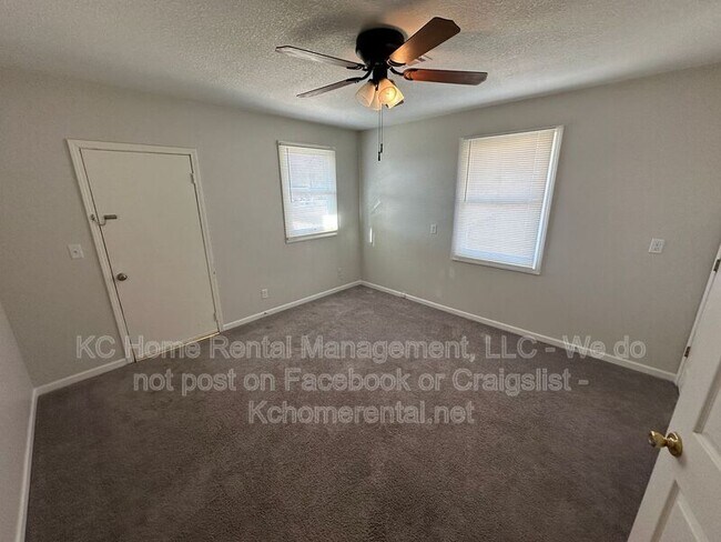 Building Photo - 1114 E Myrtle St