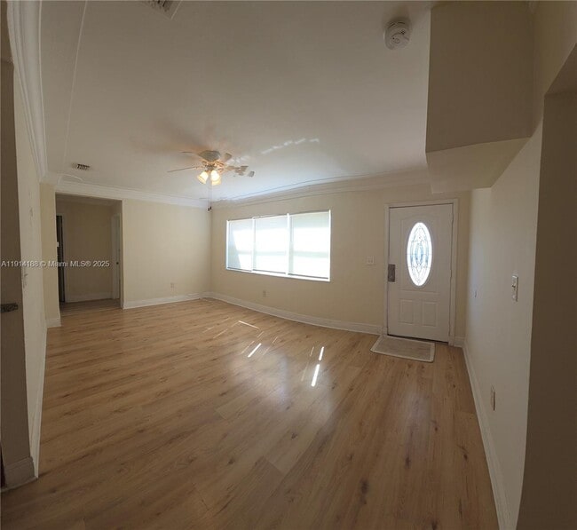 Building Photo - 1085 NW 133rd St