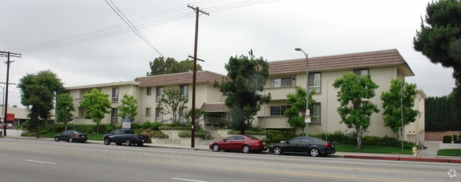 Building Photo - Garden Terrace