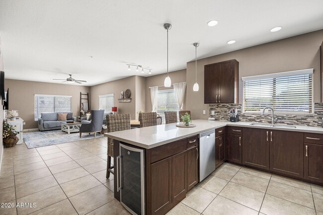 Building Photo - 5450 E Deer Valley Dr