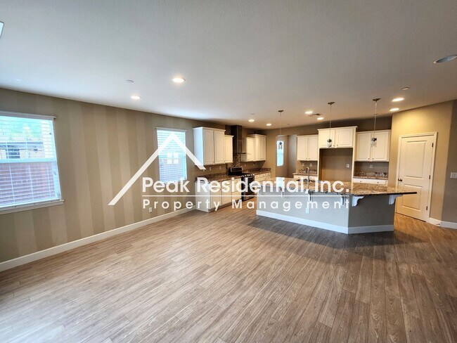 Building Photo - 3089 Octave Ave
