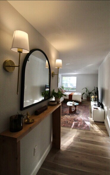 Building Photo - 2241 27th St S