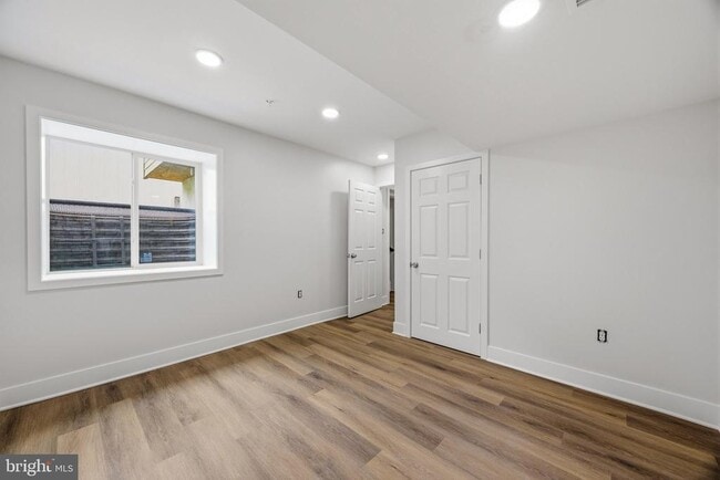 Building Photo - 474 Brightwood Rd