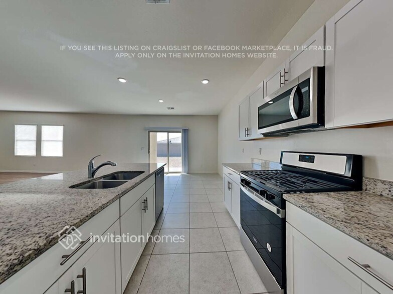 Building Photo - 19143 W Elm St