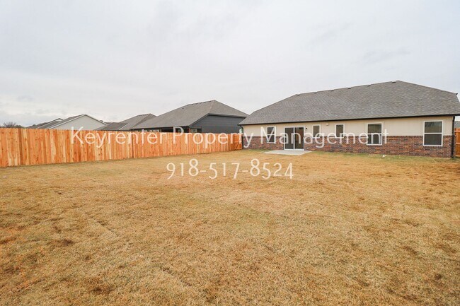 Building Photo - 4 Bed 3 Bath New Construction Simmons Home at Pine Valley Ranch