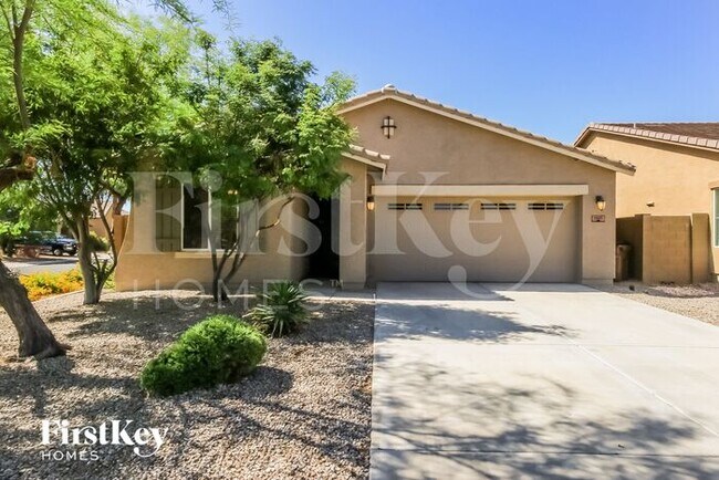 Primary Photo - 1521 East Poncho Lane