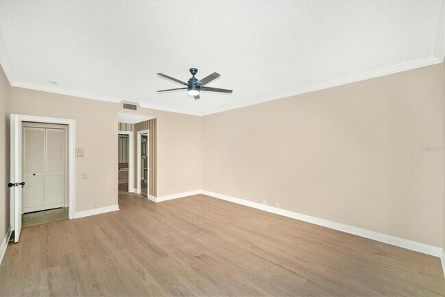 Building Photo - 7669 Fairway Woods Dr