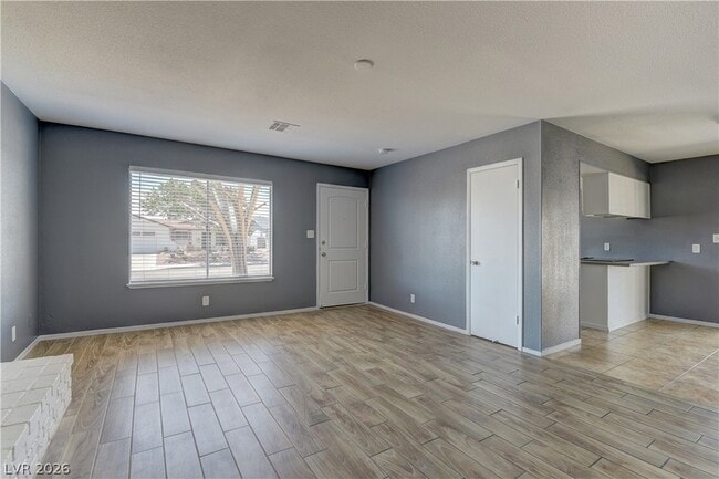 Building Photo - 5708 W Pine Cone Pl