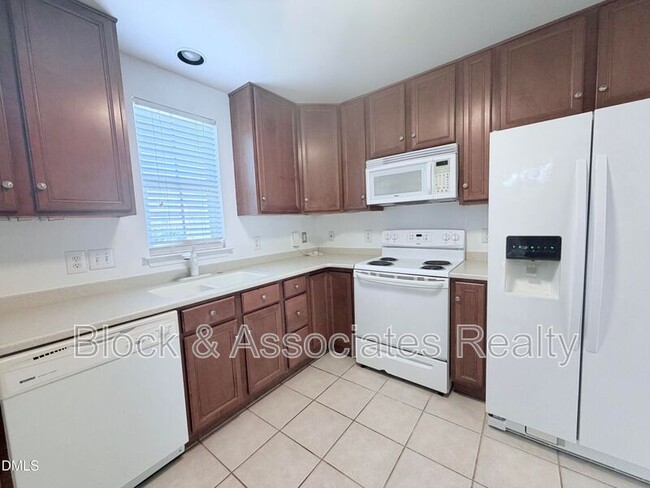 Building Photo - 9915 Wasser Ct