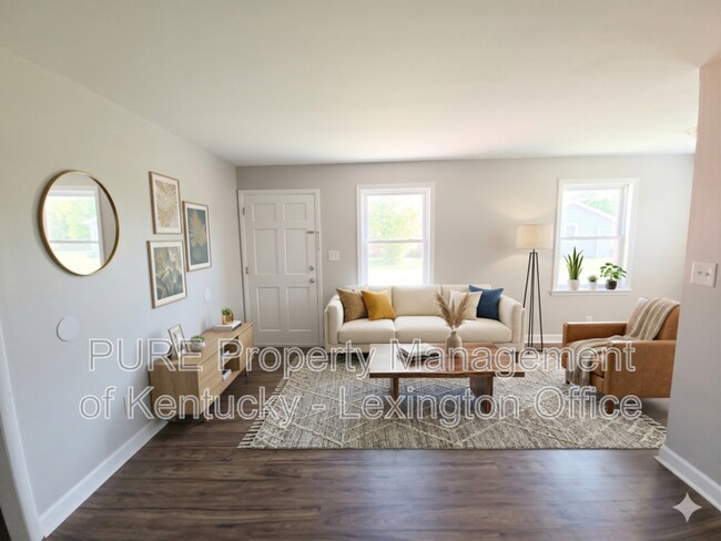 Building Photo - 444 Schenkel Ln