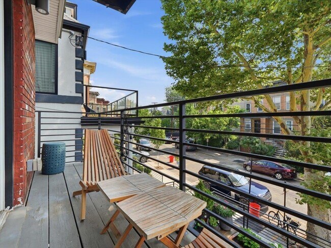 Building Photo - 59 Hauxhurst Ave