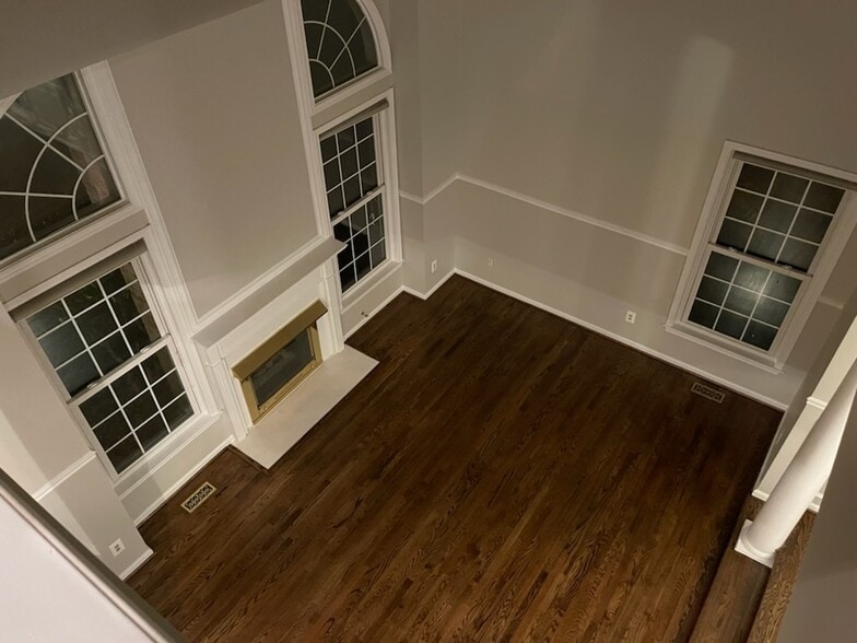 Living Room - 5506 Village Center Dr