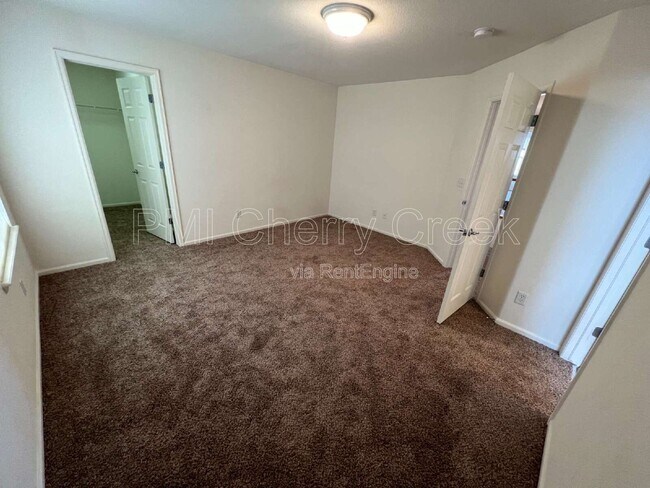 Building Photo - 2115 Selenite Ct