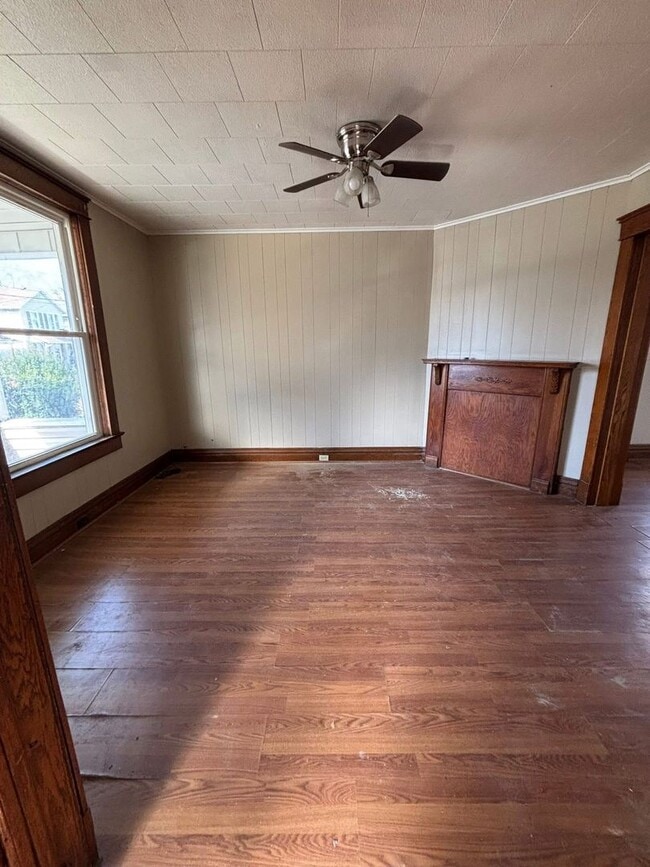 Building Photo - 2 Bedroom 1 Bath House