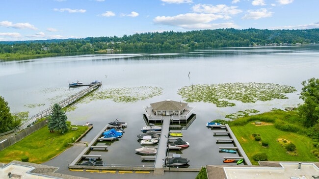 Building Photo - 2bd/1.75ba Redmond Condo
