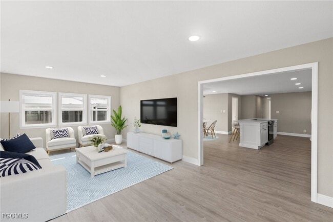 Building Photo - 57 San Remo Cir