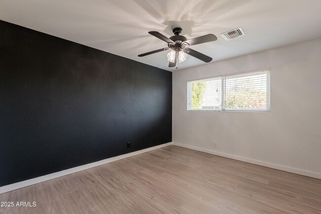 Building Photo - 6808 E Loma Land Dr