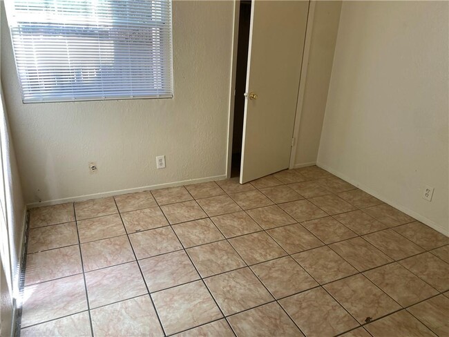 Building Photo - 11906 Alpheus Ave