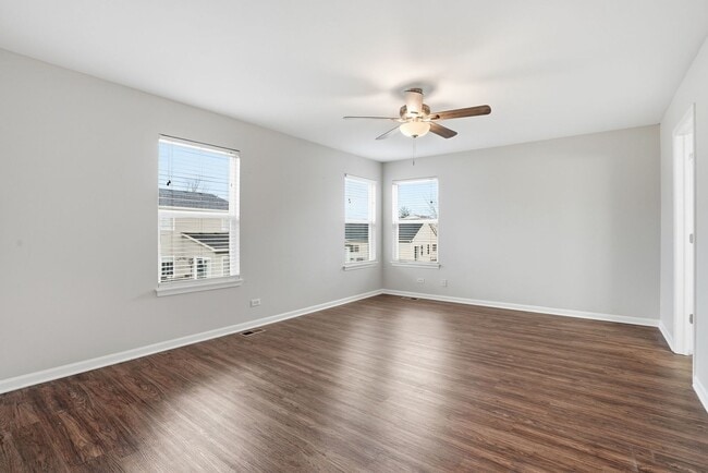 Building Photo - 2647 Pecos Cir