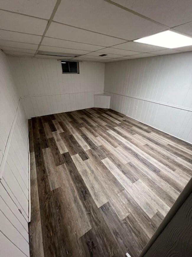 Building Photo - 3 Bedroom In Roanoke Estates!!