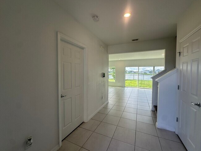 Building Photo - 352 Quarry Rock Cir