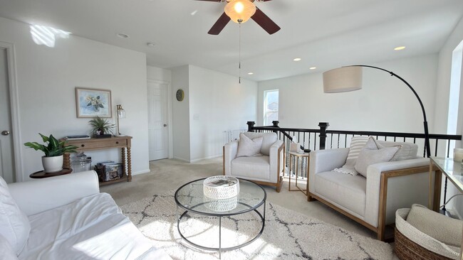 Building Photo - 965 N Waterloo Ct