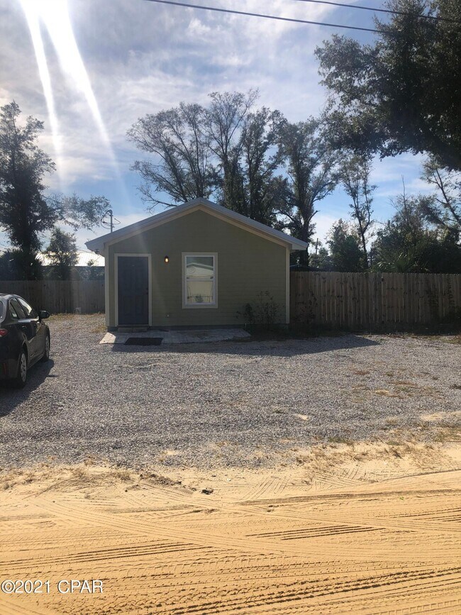 Primary Photo - 4122 Corbin Rd