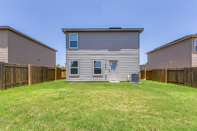 Building Photo - 773 Yearwood Ln