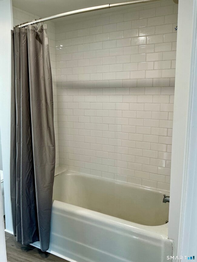 Building Photo - 74 Liberty St