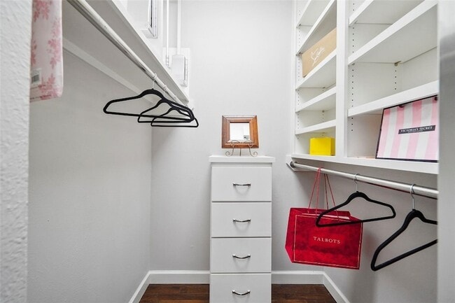 Building Photo - 2351 Summit Way Ct