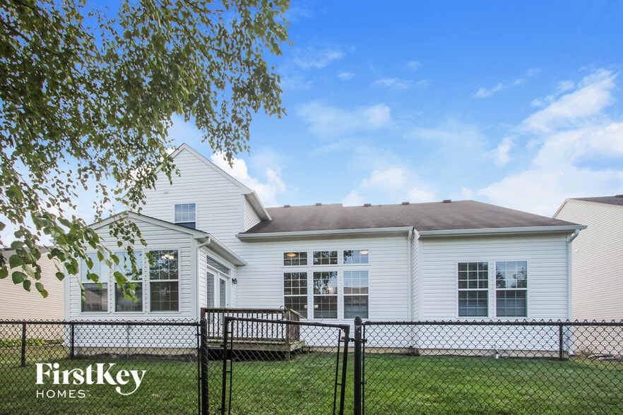 Building Photo - 1526 Old Thicket Ct
