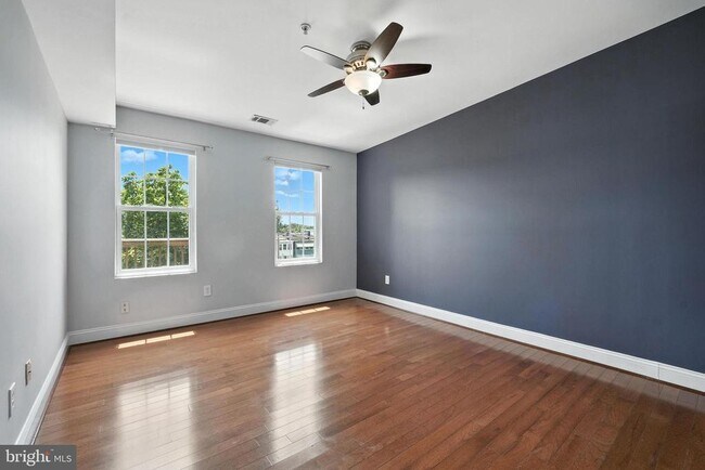 Building Photo - 408 Kennedy St NW