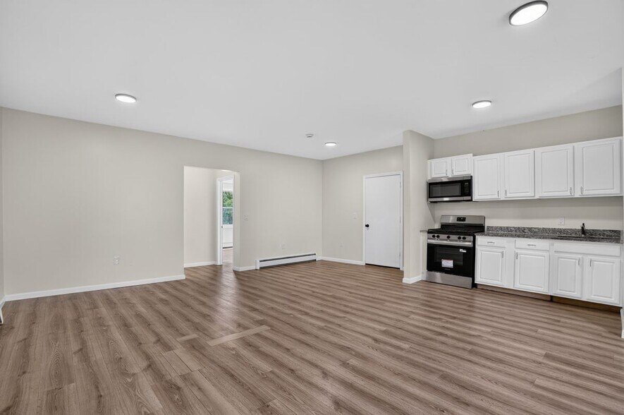 Building Photo - 518 Springfield Ave