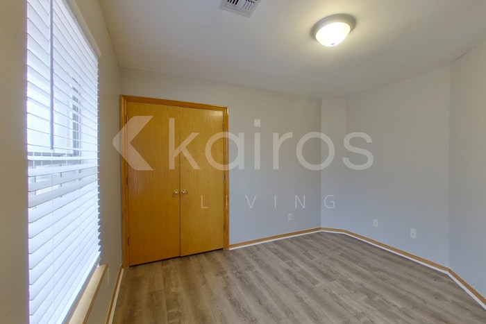 Building Photo - 2809 SE 96th St