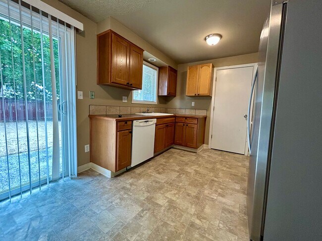 Building Photo - 509-511 SE 110th Ave