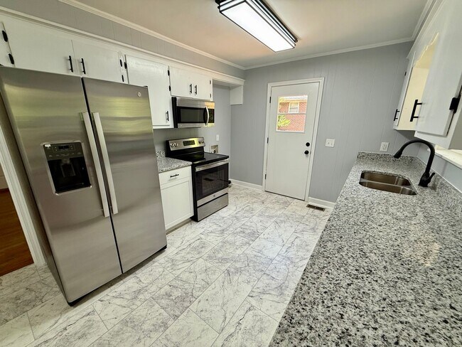 Building Photo - 2457 Derwent Dr