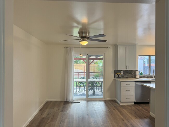 Building Photo - 2460 Brookside Way
