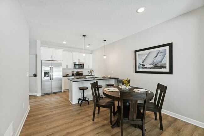 Building Photo - 13153 Berrywood Dr