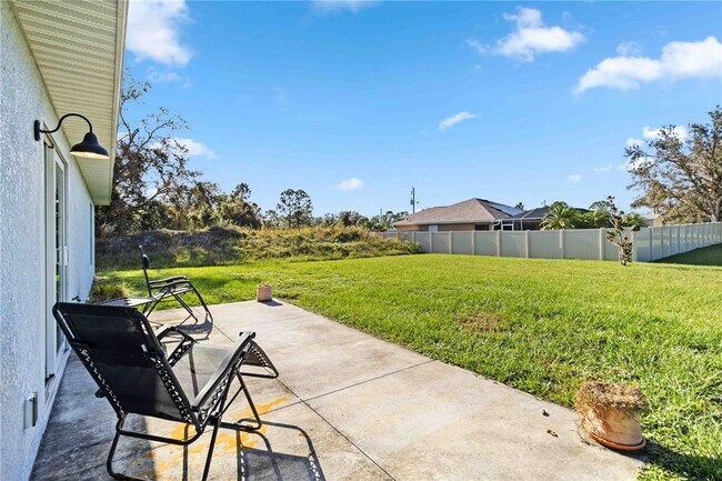 Building Photo - 6771 Topeka Ln