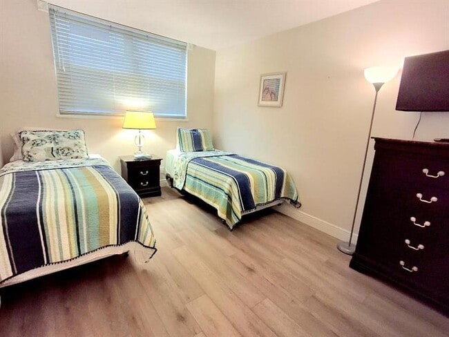 Building Photo - 1421 S Ocean Blvd