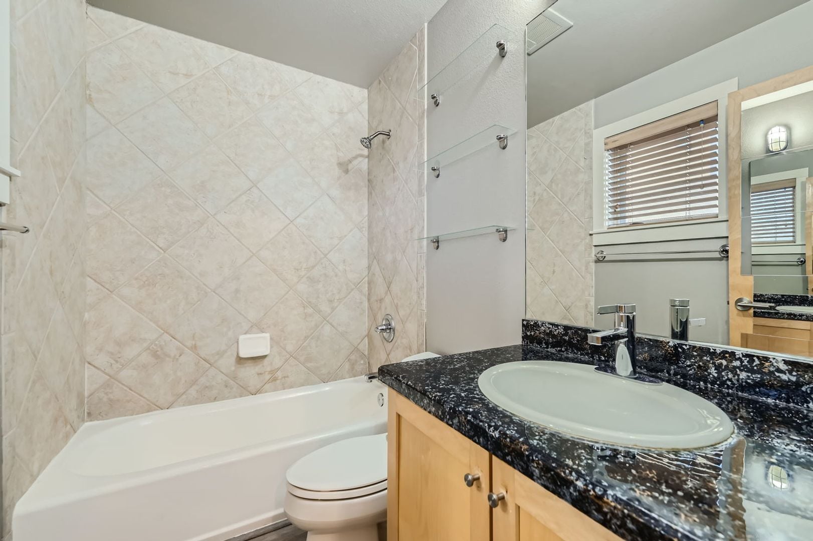 Building Photo - 3220 Foundry Pl