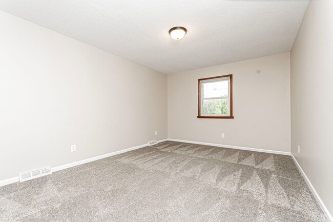 Building Photo - Please View 3D Virtual Walk-Through Before...